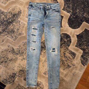 AMERICAN EAGLE skinny jeans with patches